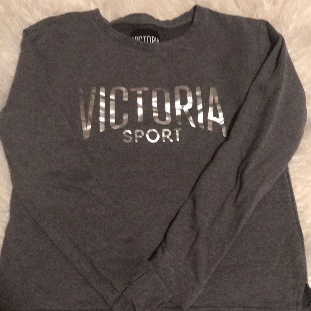 Grey long sleeve